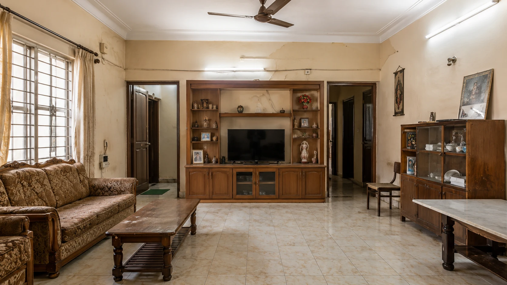 Room before its Maria Home Decors transformation